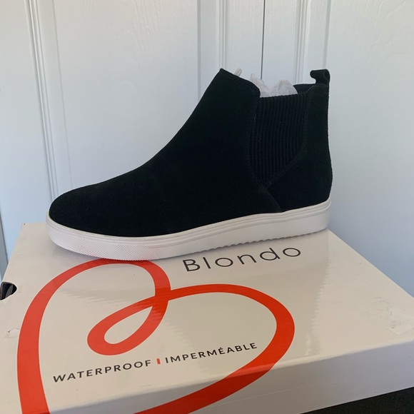 Blondo Waterproof Suede Sneaker Booties - Picture 2 of 4
